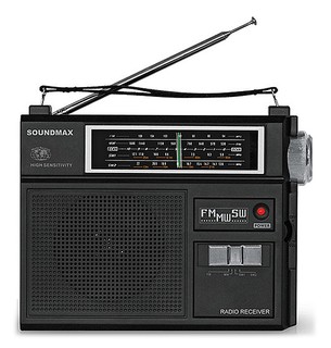 Радиоприемник Soundmax SM-2601 черный