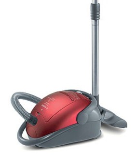 Пылесос Bosch BSG72225 щетка для чистки от шерсти домашних животных