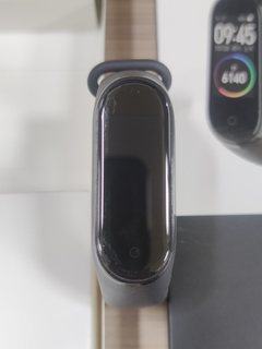 6307 Б/У Фитнес- браслет Xiaomi Mi Band 4 Black (XMSH07HM) (Гарантия 14 дей)