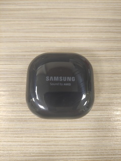 BXZN Б/У Гарнитура Samsung Galaxy Buds Live Mystic Black bluetooth (SM-R180) (Гарантия 1 мес.)