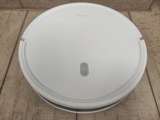 0407 Б/У Робот пылесос Xiaomi Robot Vacuum E10, белый RU (Гарантия 1 мес.)