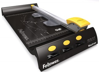 Резак дисковый Fellowes Neutron A4, 10лст., авт. система прижима. прямая резка